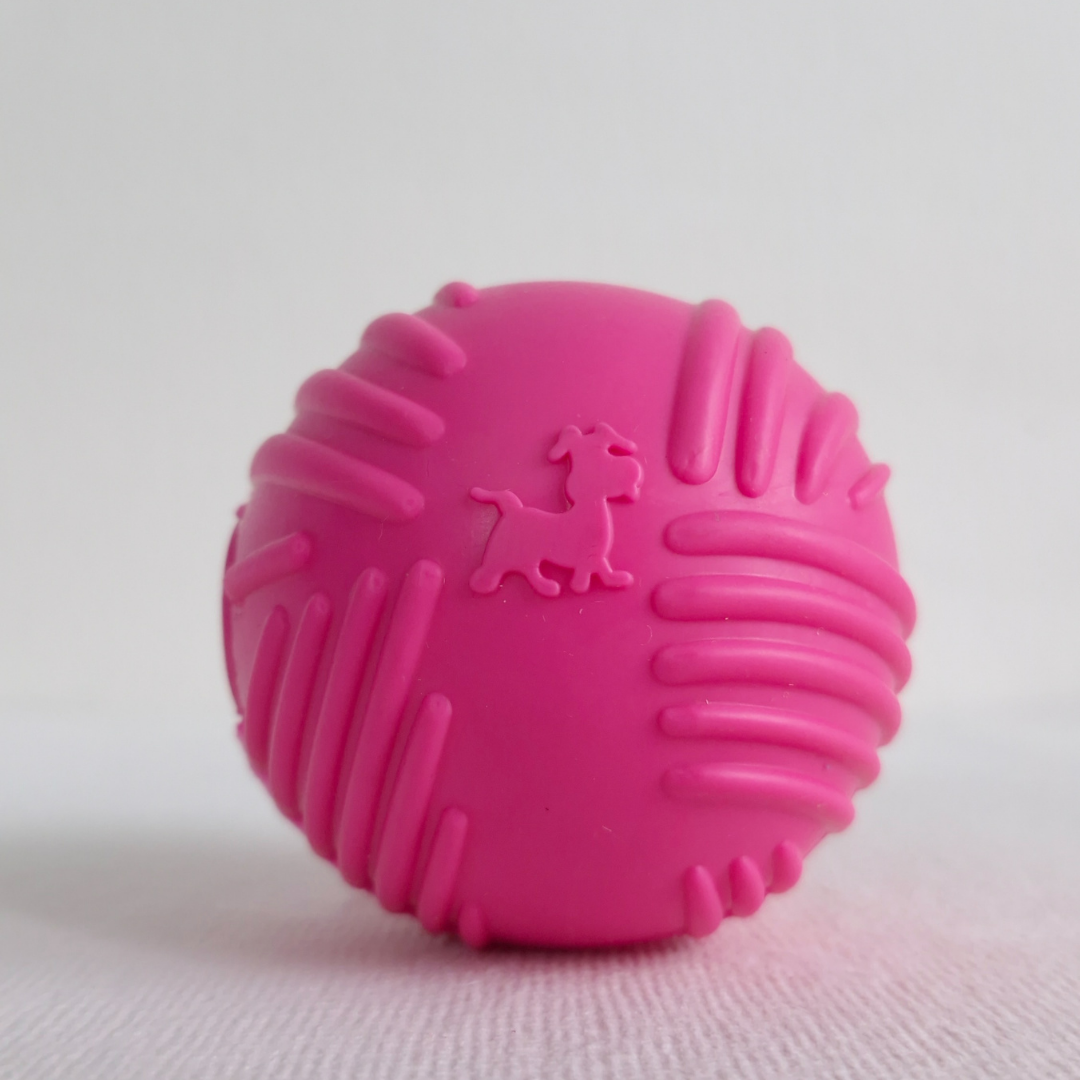 CNC Textured Rubber Fetch Ball with Squeaker – Engaging Chew Toy for Dogs